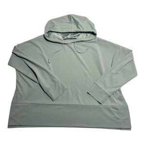 Mundetta Women’s Performance Luxury Hooded Sweatshirt Small